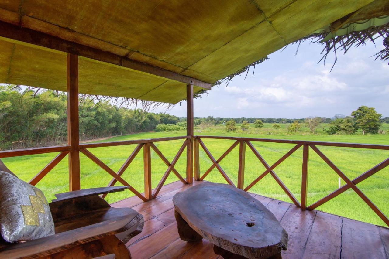 The Hideout Sigiriya Villa Luaran gambar