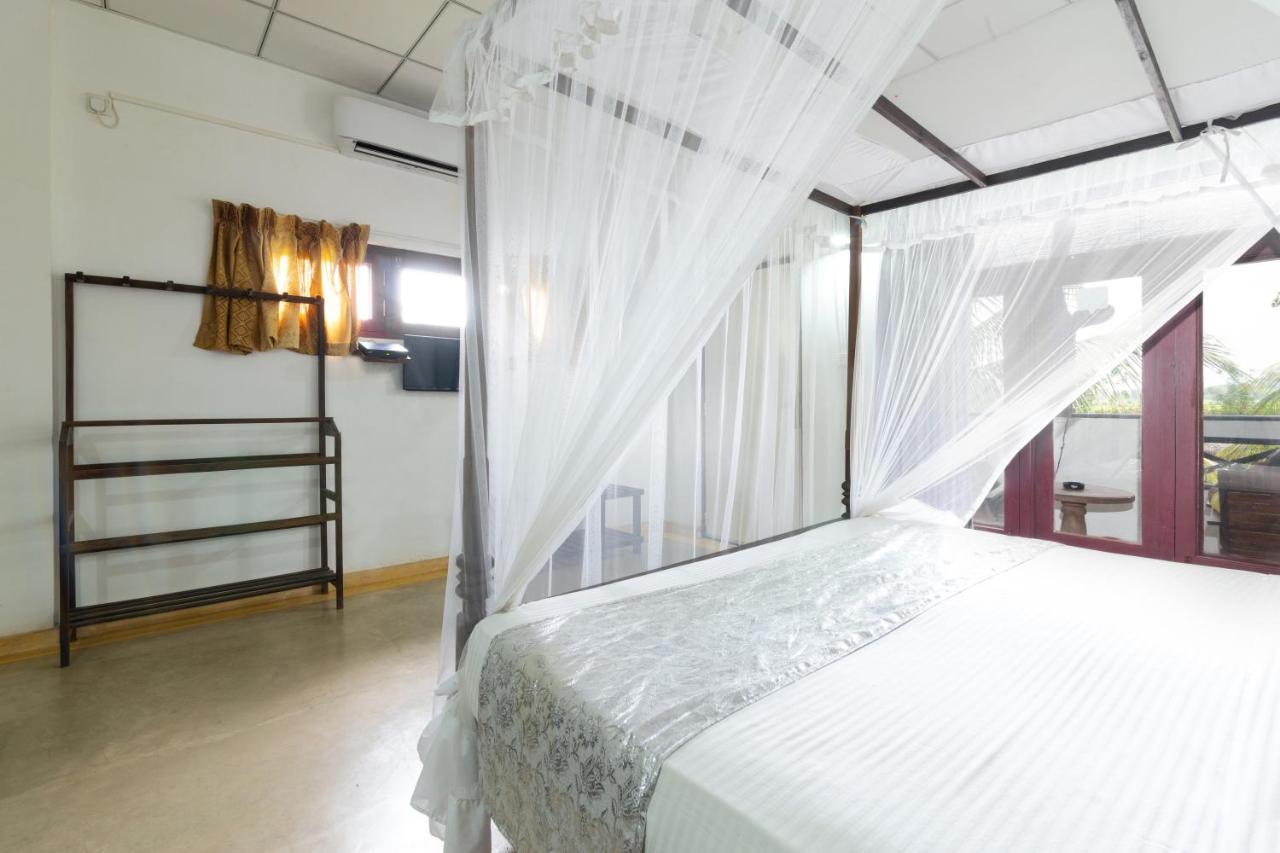 The Hideout Sigiriya Villa Luaran gambar