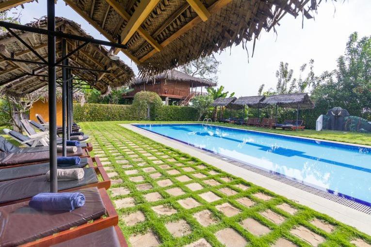 The Hideout Sigiriya Villa Luaran gambar