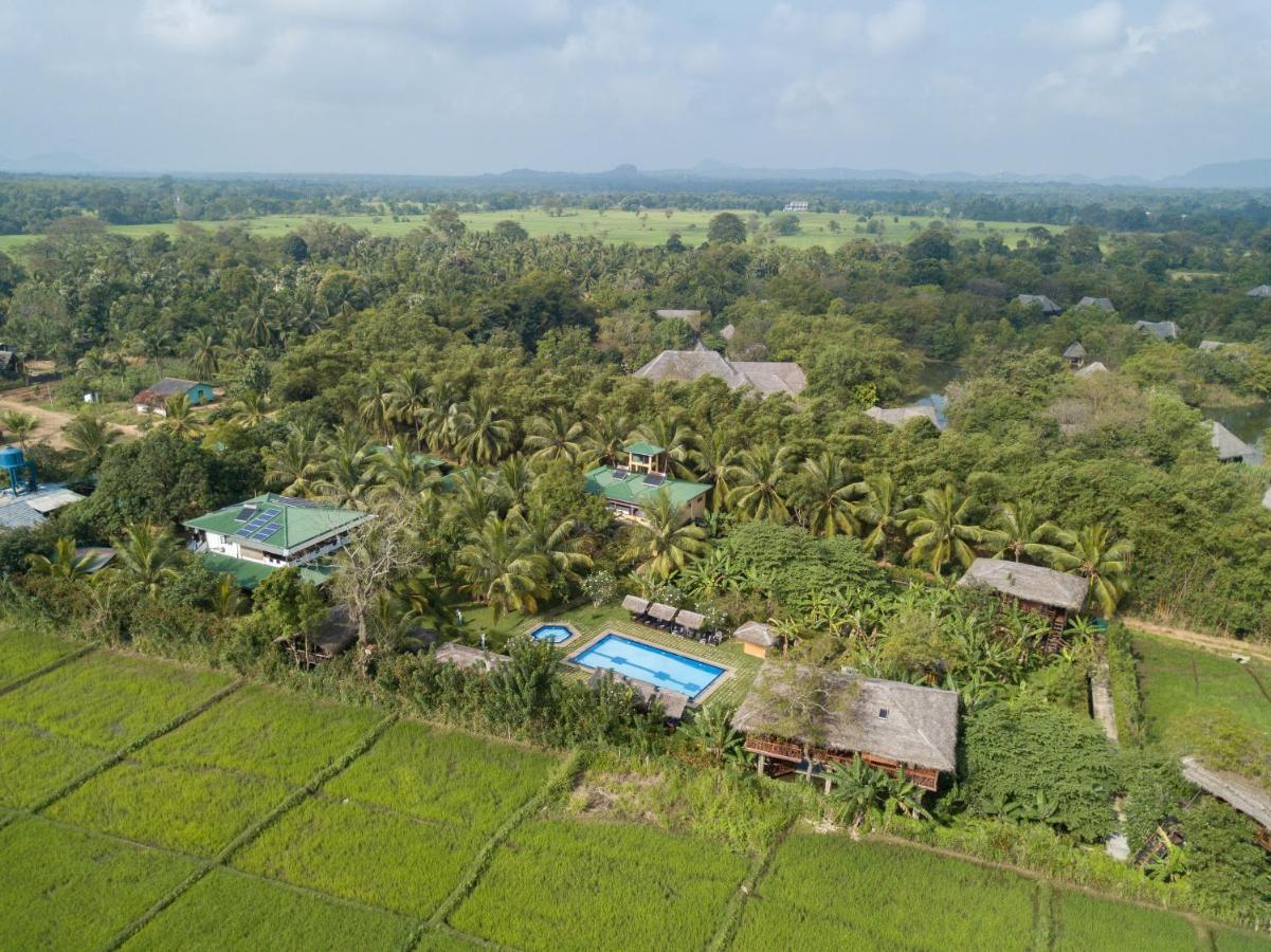 The Hideout Sigiriya Villa Luaran gambar